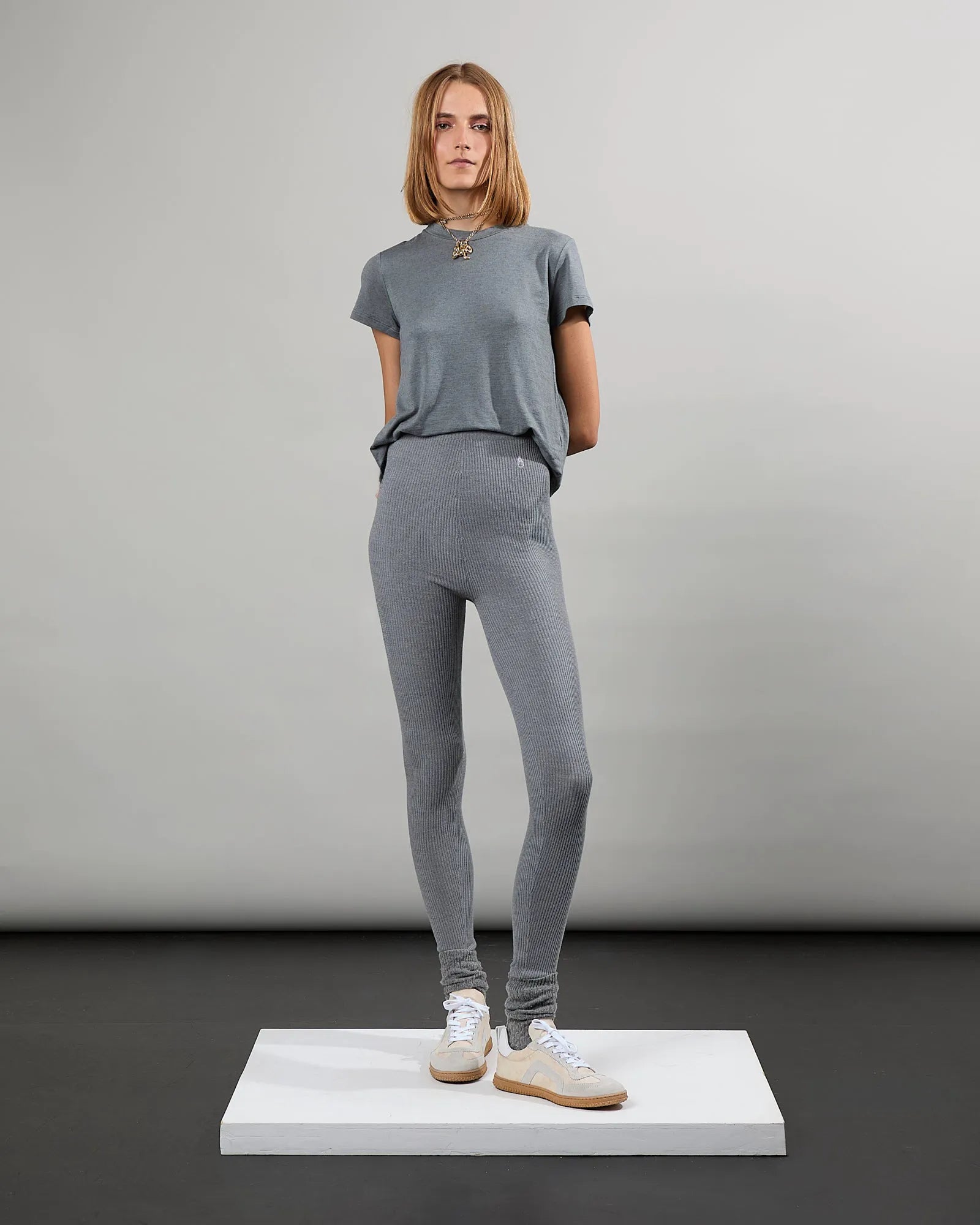 XS