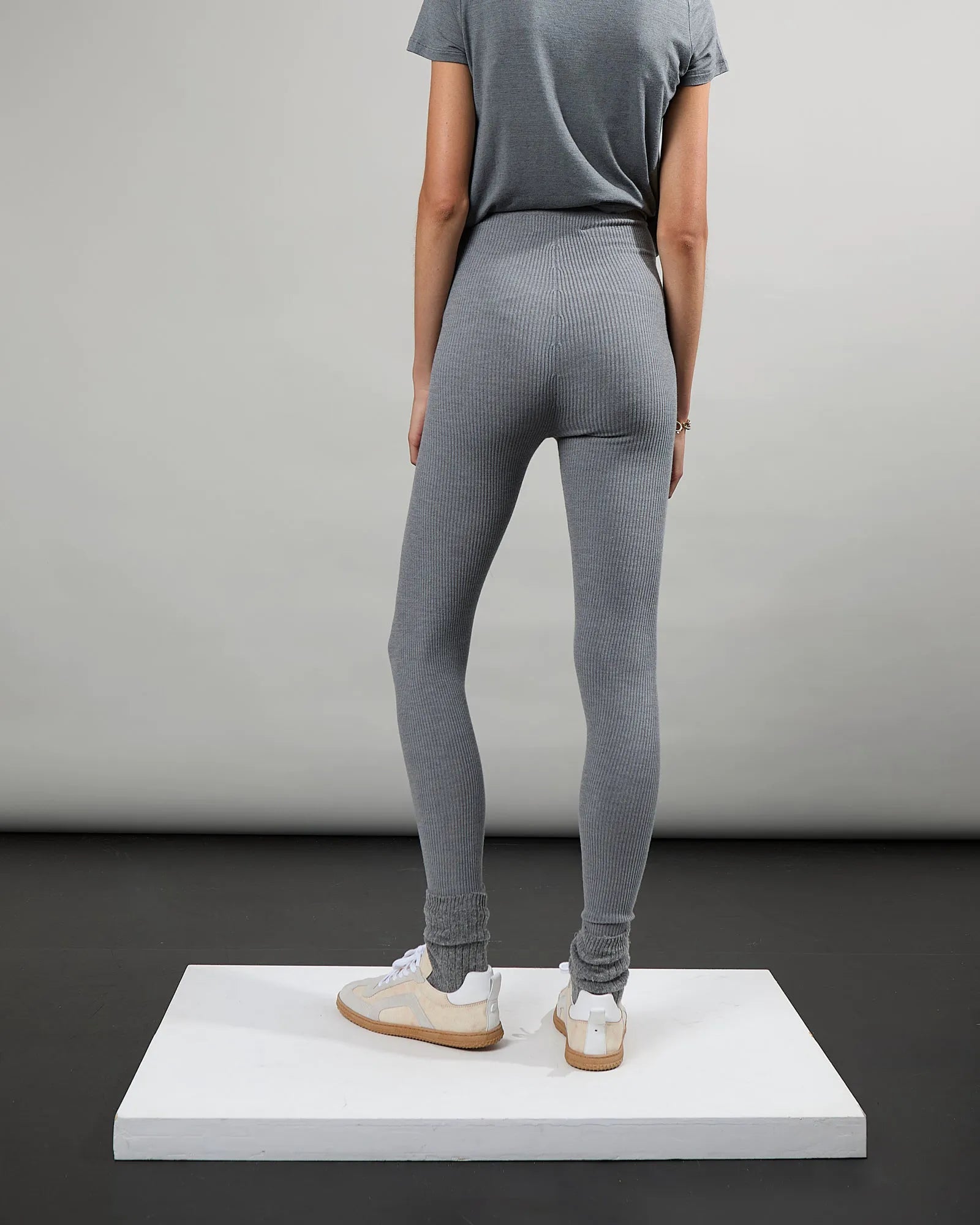 XS